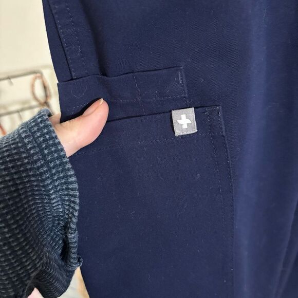 FIGS scrub pants women’s XS technical fabric navy blue pockets nurse - Picture 6 of 10